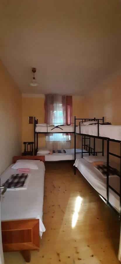 Hostel Nino Tbilisi Esterno foto